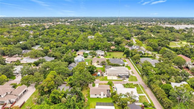 12756 POINSETTIA AVENUE, Seminole, FL 33776