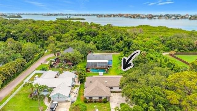 12756 POINSETTIA AVENUE, Seminole, FL 33776
