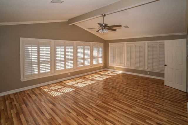 2201 Bartlett Street, Houston, TX 77098