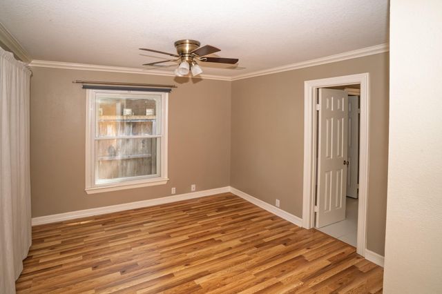 2201 Bartlett Street, Houston, TX 77098