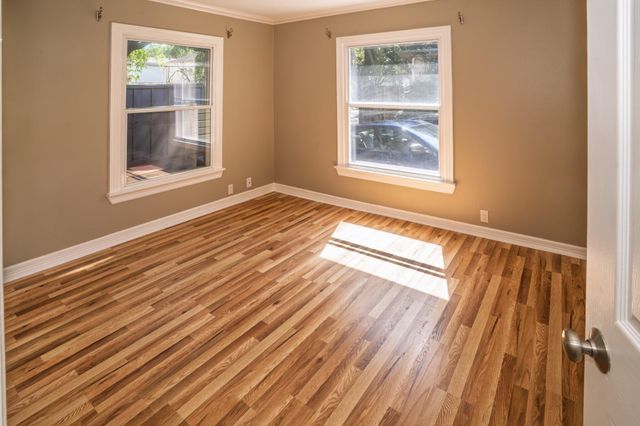 2201 Bartlett Street, Houston, TX 77098