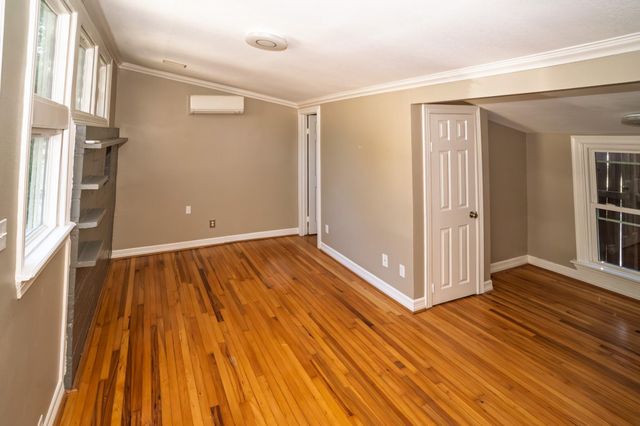 2201 Bartlett Street, Houston, TX 77098