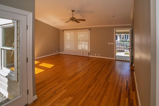2201 Bartlett Street, Houston, TX 77098