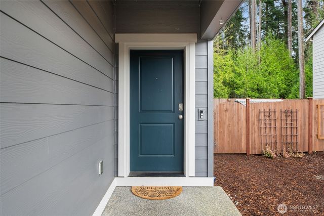 6612 Langley Avenue NE, Bremerton, WA 98311