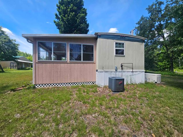 6221 W Clarence Road, Harrison, MI 48625