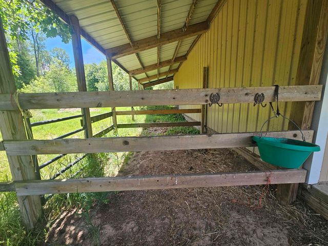 6221 W Clarence Road, Harrison, MI 48625