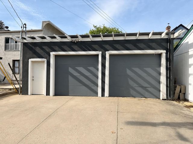 3015 E Franklin Avenue, Minneapolis, MN 55406