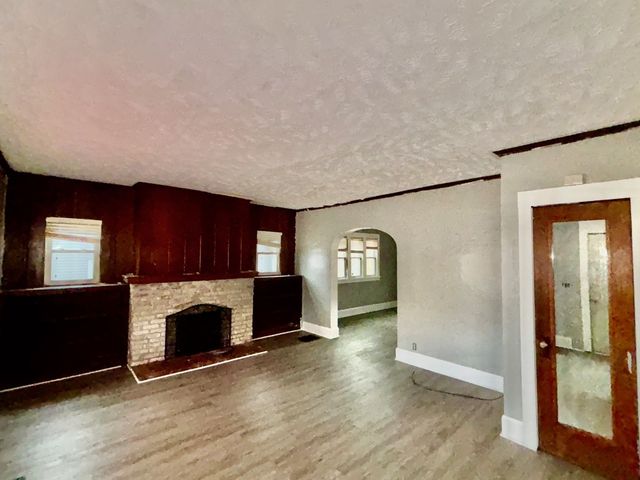 410 Oakley Avenue, Rockford, IL 61101