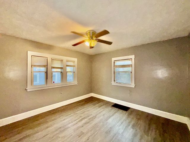 410 Oakley Avenue, Rockford, IL 61101