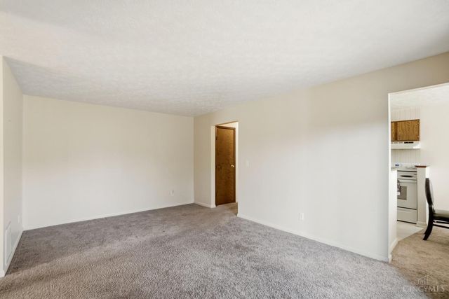 2050 Woodtrail Drive, Fairfield, OH 45014