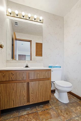 2050 Woodtrail Drive, Fairfield, OH 45014