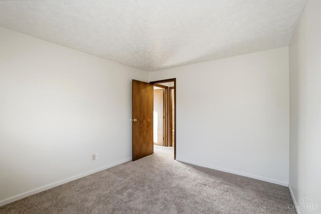 2050 Woodtrail Drive, Fairfield, OH 45014