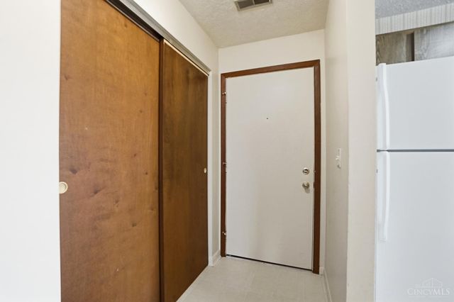 2050 Woodtrail Drive, Fairfield, OH 45014