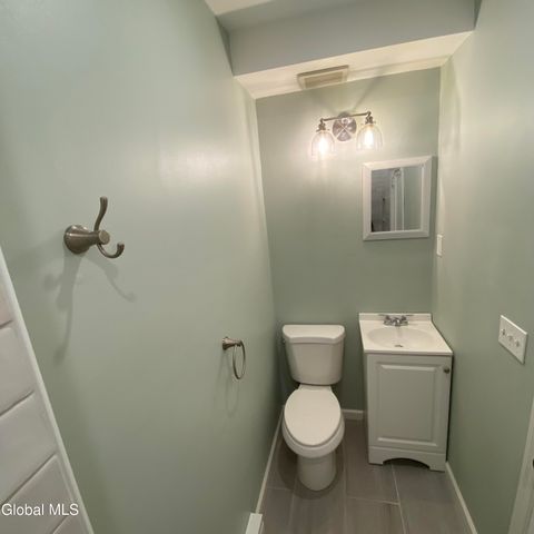 17 Harrison Avenue, Rensselaer, NY 12144