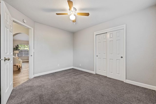 8425 N 8th Street, Fresno, CA 93720