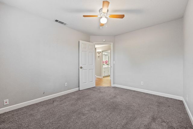 8425 N 8th Street, Fresno, CA 93720