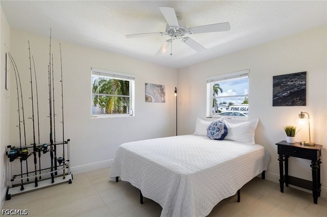 3728 Emerald AVE, St James City, FL 33956