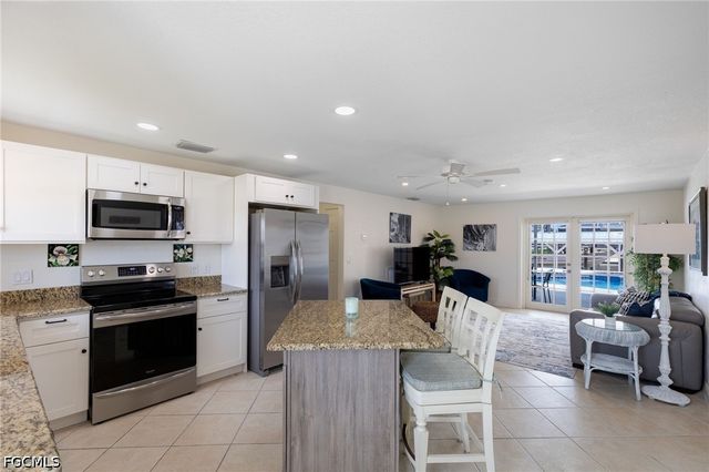 3728 Emerald AVE, St James City, FL 33956