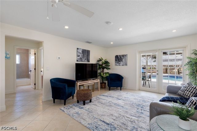 3728 Emerald AVE, St James City, FL 33956