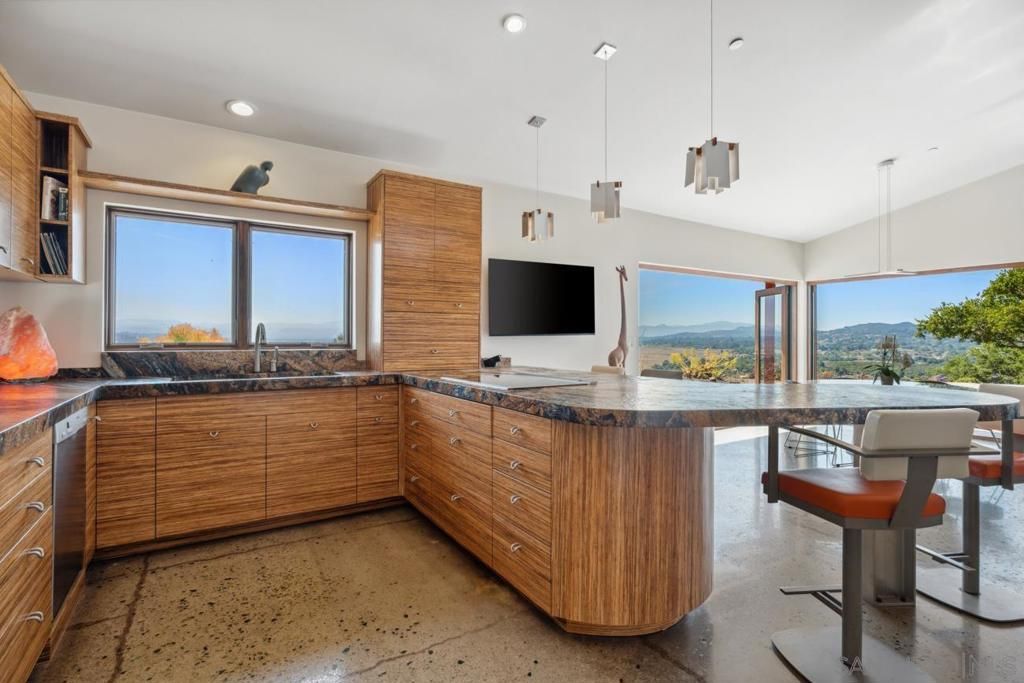 Image 16 of property listing at 16996 Sky Valley Drive, Ramona, CA 92065