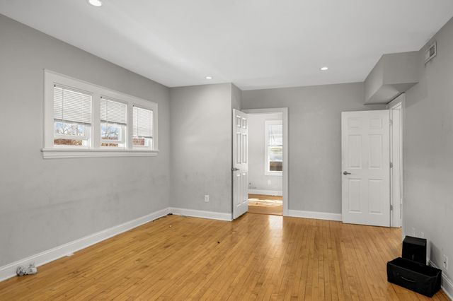 16 W 33rd Street, Minneapolis, MN 55408