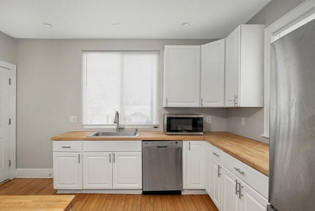 16 W 33rd Street, Minneapolis, MN 55408