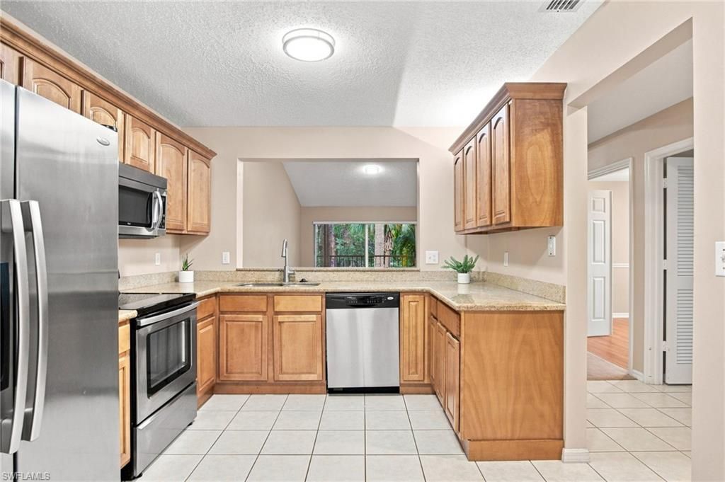 749 Landover CIR 203, NAPLES, FL 34104 — photo 3