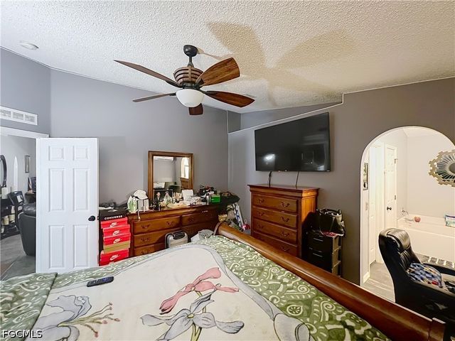 2131 Corner School DR, Orlando, FL 32820