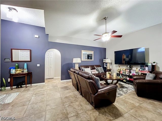 2131 Corner School DR, Orlando, FL 32820