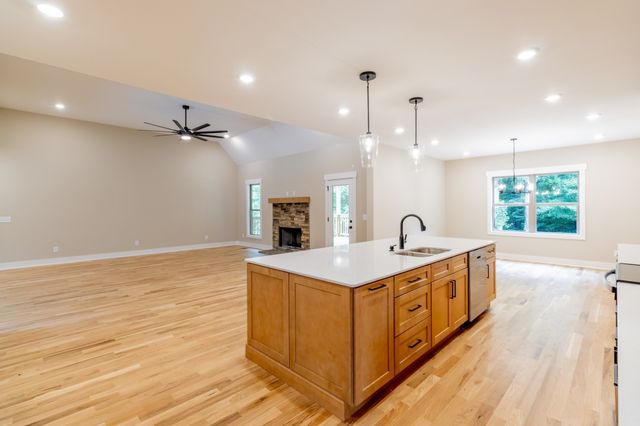 1191 Hangar Rd, Springfield, TN 37172