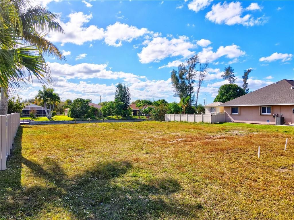 132 24th ST, CAPE CORAL, FL 33990 — photo 2