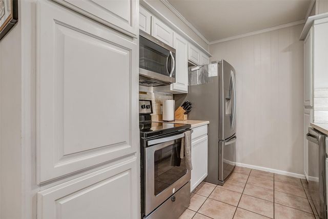 136 NW Suzanne Terrace, Burleson, TX 76028