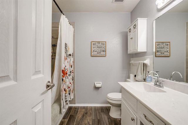 136 NW Suzanne Terrace, Burleson, TX 76028
