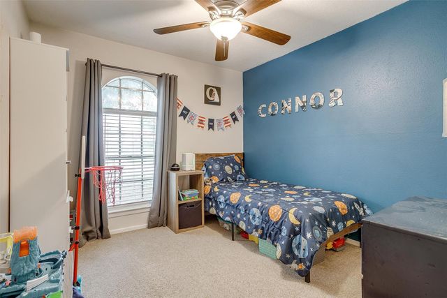 136 NW Suzanne Terrace, Burleson, TX 76028