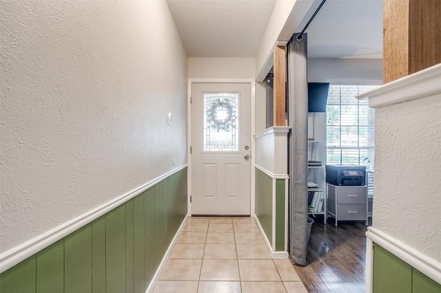 136 NW Suzanne Terrace, Burleson, TX 76028