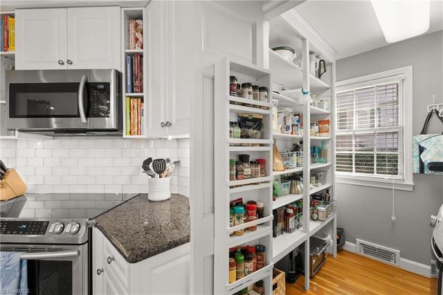 650 Nokomis Court, Winston-salem, NC 27106