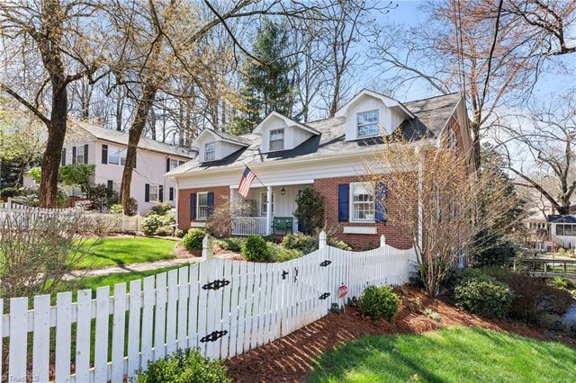 650 Nokomis Court, Winston-salem, NC 27106