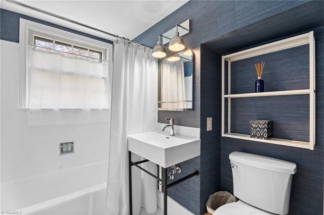 650 Nokomis Court, Winston-salem, NC 27106