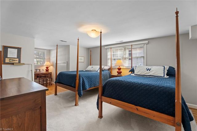 650 Nokomis Court, Winston-salem, NC 27106