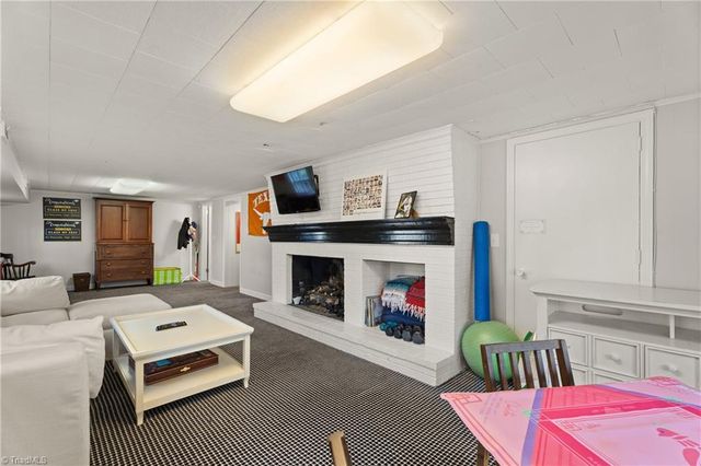 650 Nokomis Court, Winston-salem, NC 27106