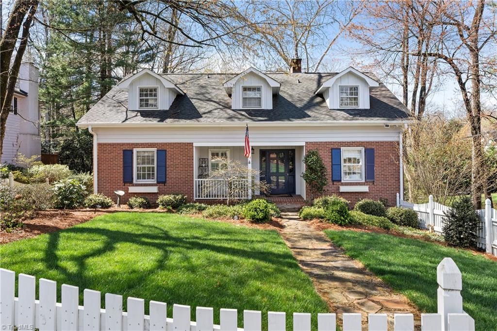 650 Nokomis Court, Winston-salem, NC 27106