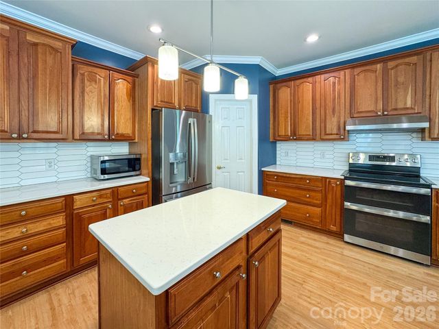 3506 Hayden Drive, Charlotte, NC 28269