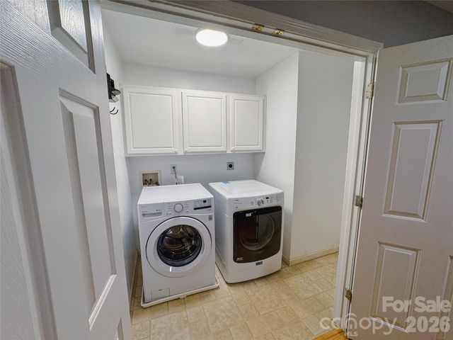 3506 Hayden Drive, Charlotte, NC 28269