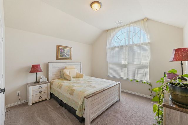 305 Fountain Creek Court, Ovilla, TX 75154