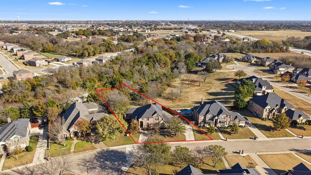 305 Fountain Creek Court, Ovilla, TX 75154