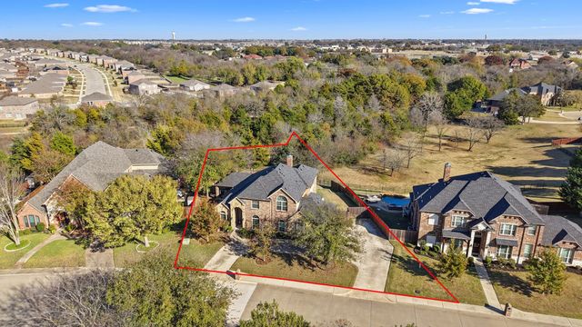 305 Fountain Creek Court, Ovilla, TX 75154