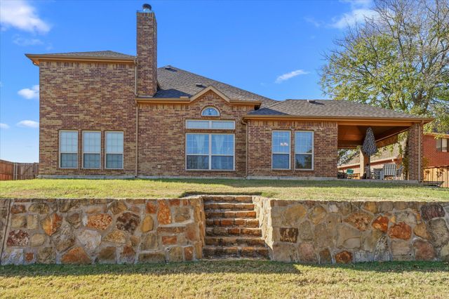 305 Fountain Creek Court, Ovilla, TX 75154