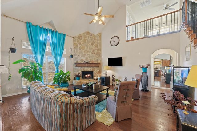 305 Fountain Creek Court, Ovilla, TX 75154