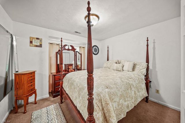 809 Haskins DR, Suffolk, VA 23434