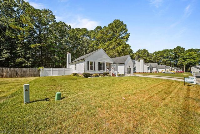 809 Haskins DR, Suffolk, VA 23434